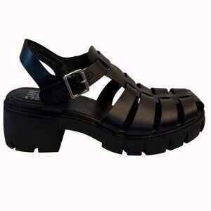 Madden NYC Black Strappy Chunky Platform Sandals Size 11 Fisherman Lug Sole Goth